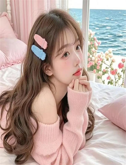 《蓝与白形成的蔚蓝色》幕后解析：获奖背后的努力与付出 带你了解电影制作的点点滴滴